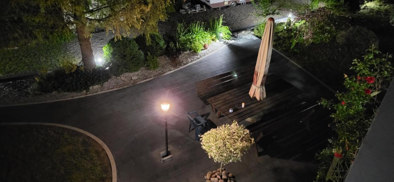 "U Izy" Pokoje Goscinne I Przyczepy Campingowe Mielno  Exterior foto